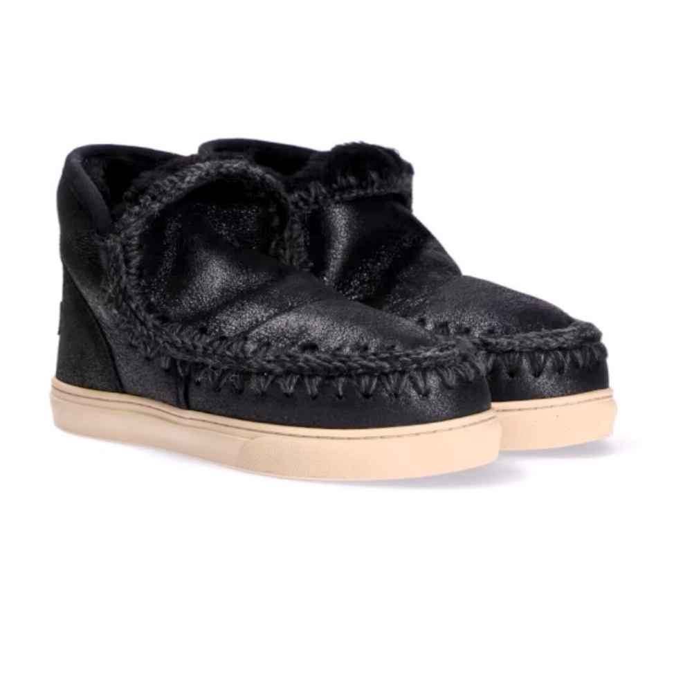 MOU ESKIMO SNEAKER BOLD BLACK CRINKLE
NWT